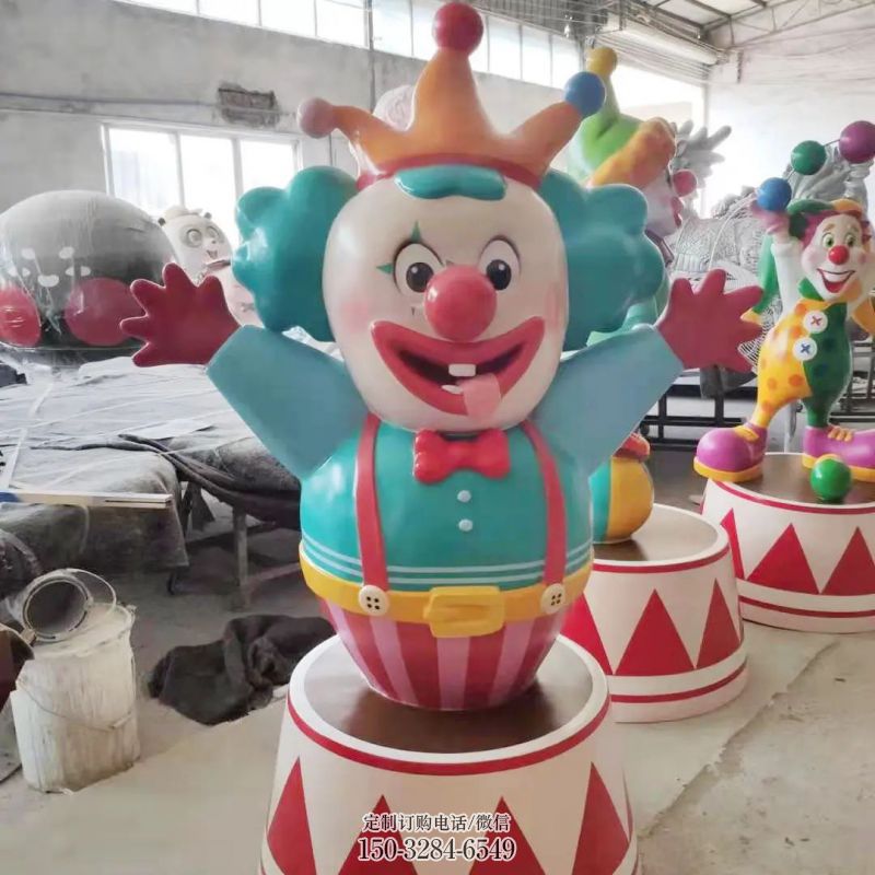 聊城公园小丑雕塑 酒店门口雕塑 彩绘摆件 聊城公园小丑雕塑 酒店门口雕塑 彩绘摆件